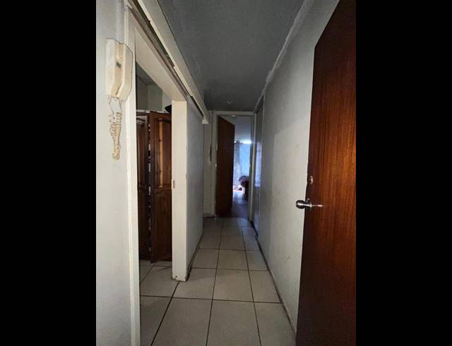 4 BEDROOM APARTMENT FOR SALE IN HILLBROW